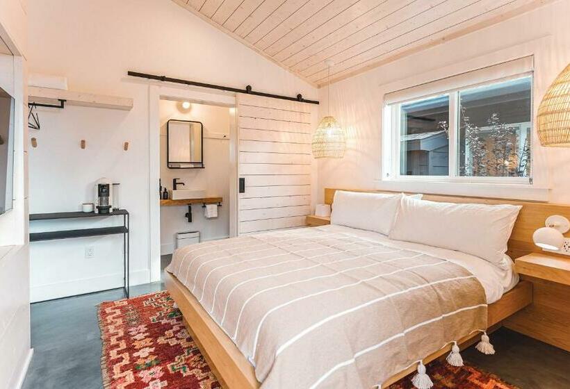 호스텔 Shortboard Room Includes Queen Bed