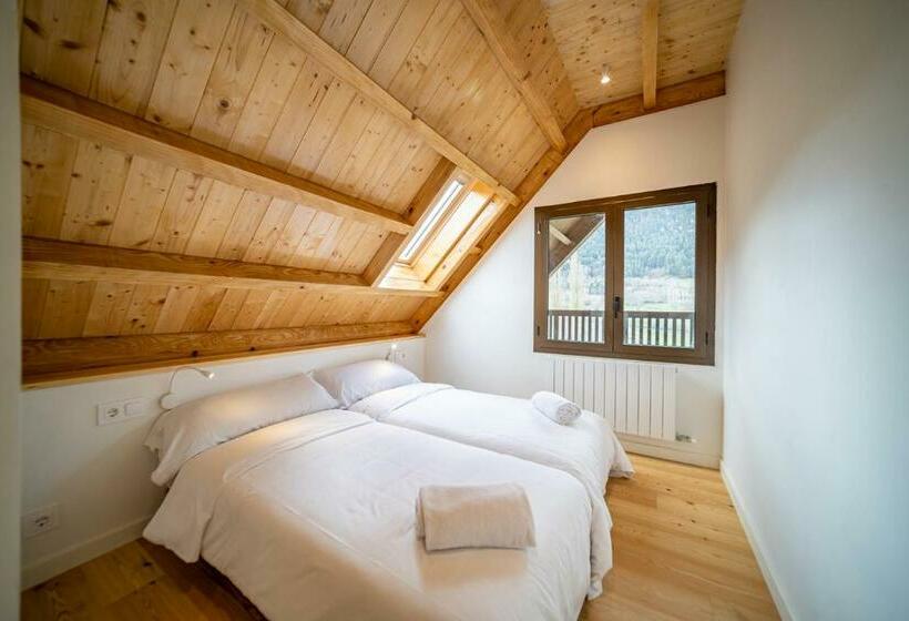 Aran Hostel