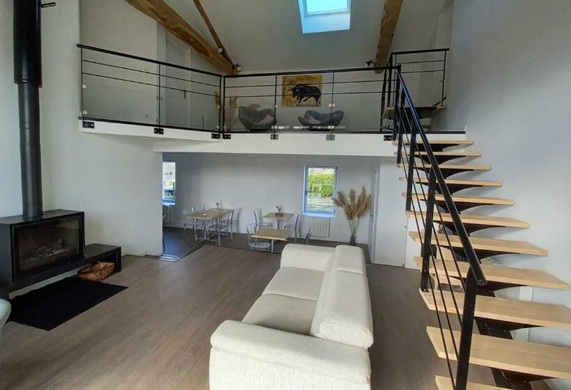 مبيت وإفطار La Maison Du Lac