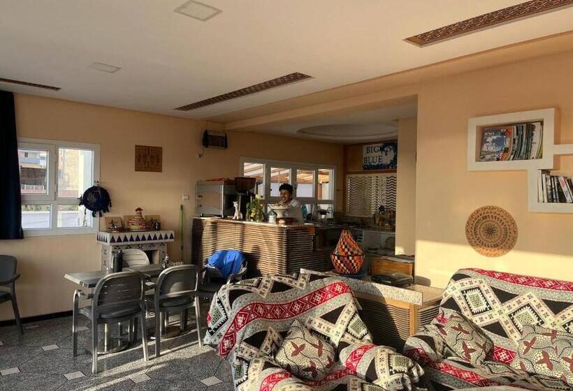 هتل Big Blue Guest House