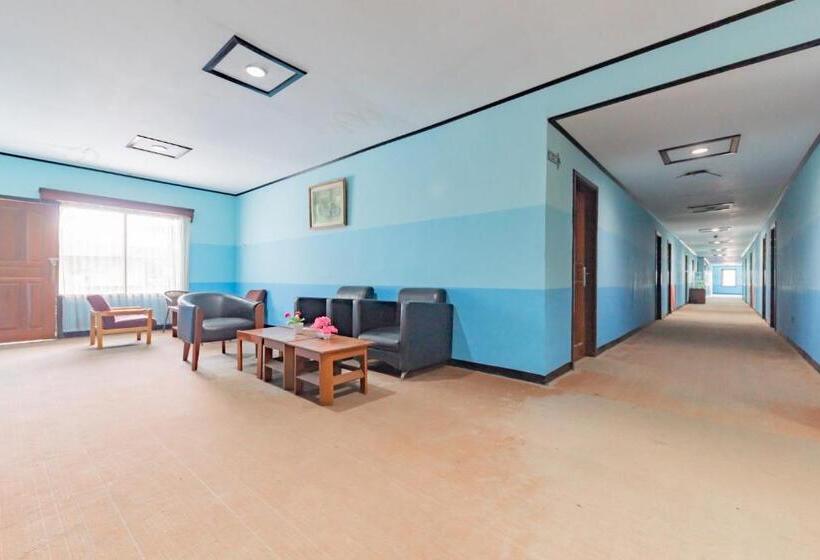 هتل Reddoorz Near Plaza Balikpapan