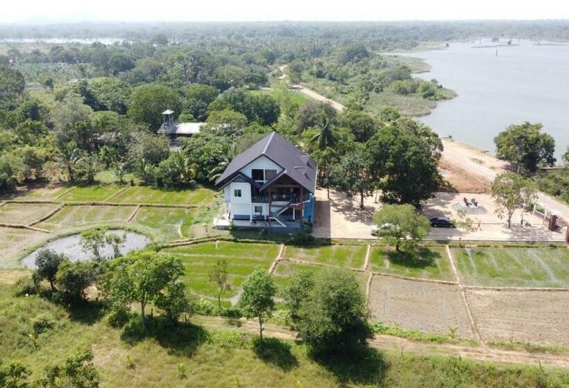 Отель Relax Lake View Resort