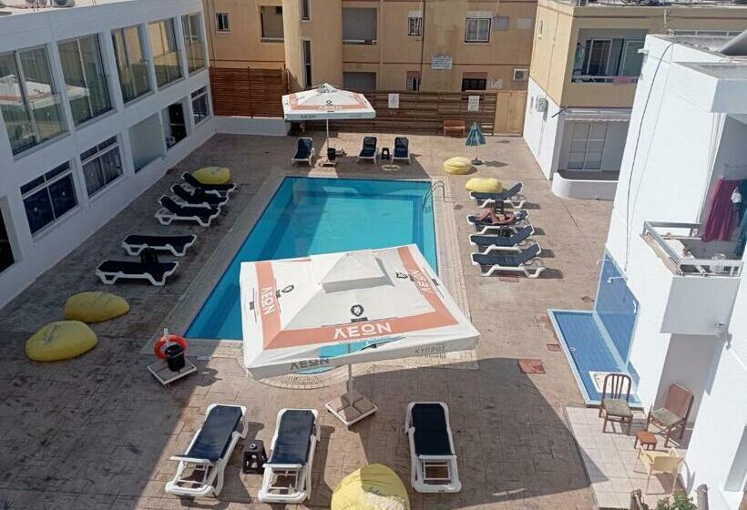 Albergue Bluesuite