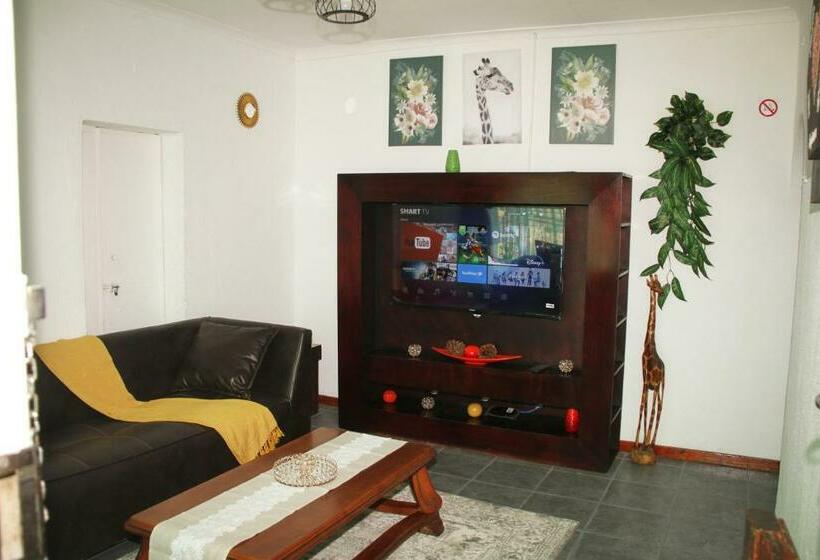 פנסיון Adorable Private Room In Germiston