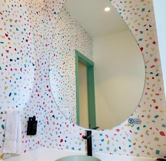 پانسیون Nomadic Design