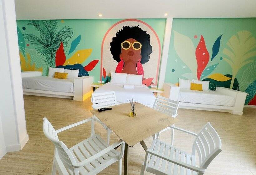 پانسیون Nomadic Design