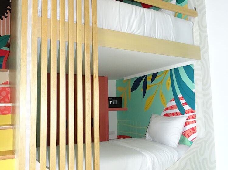 پانسیون Nomadic Design