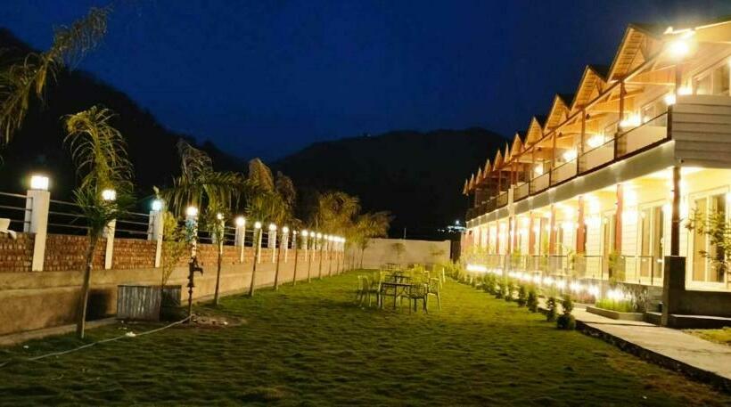 Qcent Woods Resort & Spa, Rishikesh