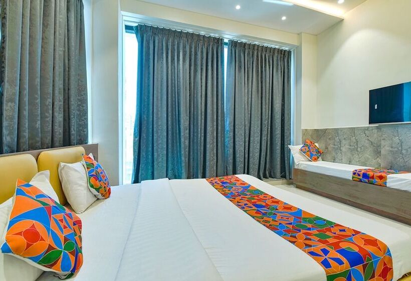 Отель Gold Palace Inn