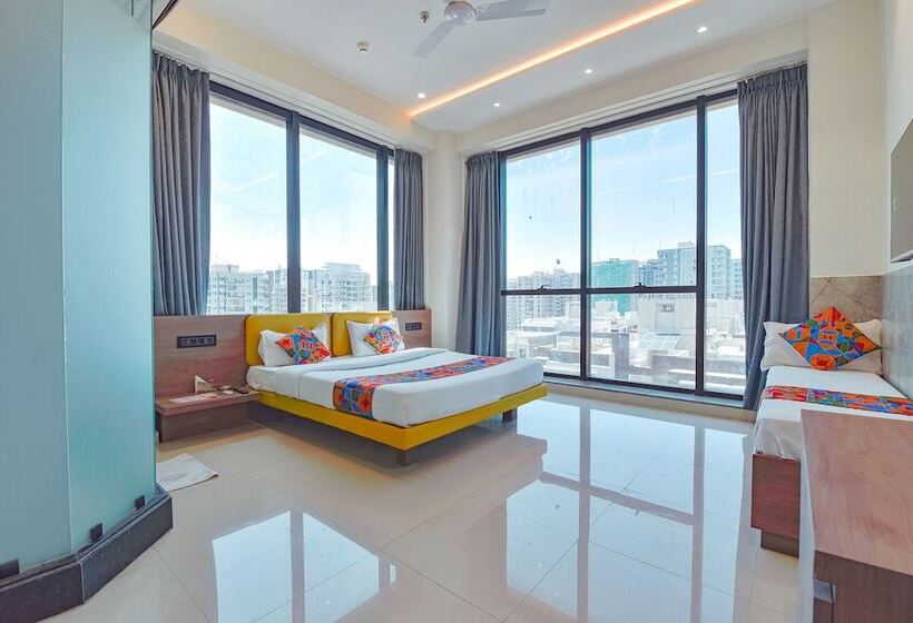 Отель Gold Palace Inn