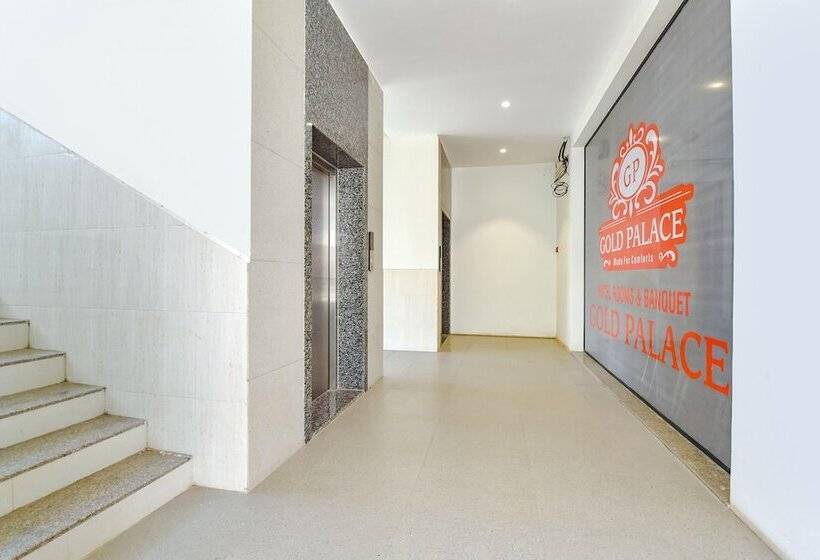 Отель Gold Palace Inn