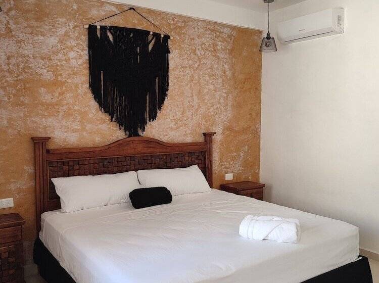 هتل Casa Henequén