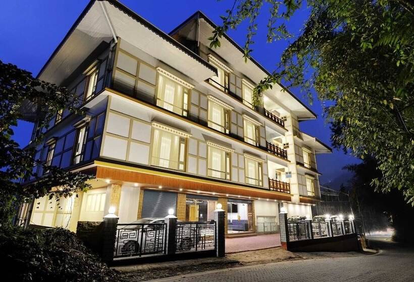 هتل Yashshree Sikkim Blossom