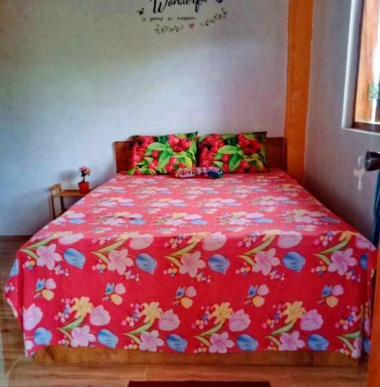 Общежитие Titaays Surfers Inn