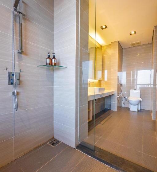 هتل Greystone 99 Suites
