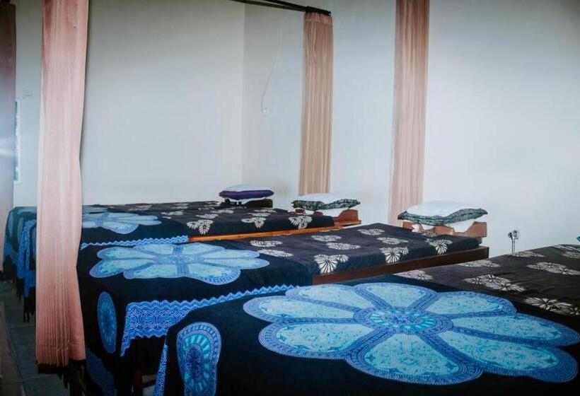 Пансион Kurnia Guest House & Spa