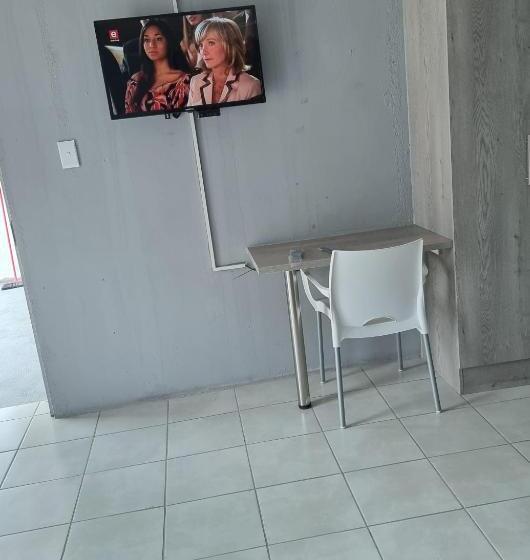 Пансион The Unit Party House