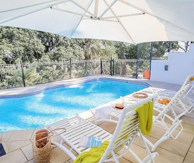 1770 Sovereign Lodge Retreat