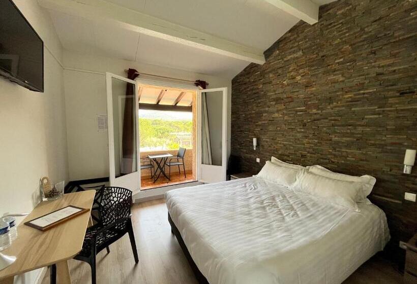 Отель Auberge Val Moureze Hôtel & Spa