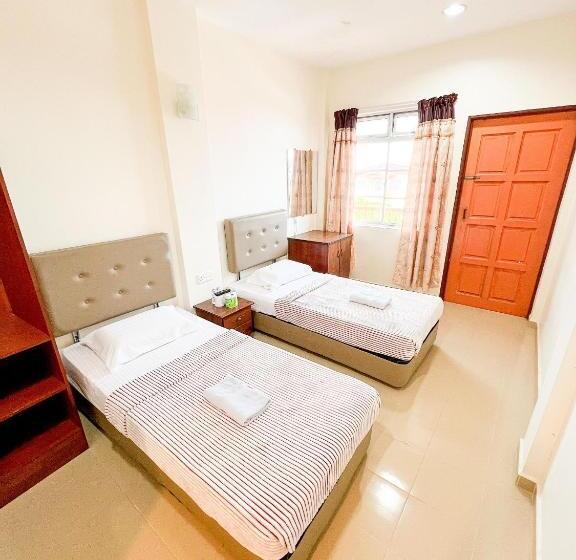 Amzar Motel Cenang