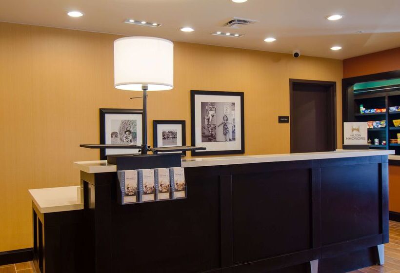 호텔 Hampton Inn & Suites Huntsville