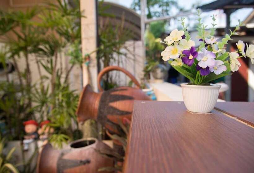 בית מלון כפרי Lotus Suite Hua Hin