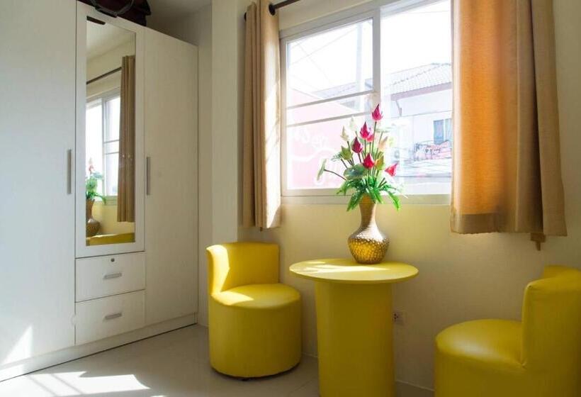 בית מלון כפרי Lotus Suite Hua Hin