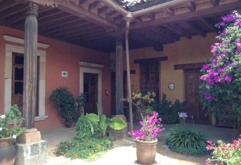 هتل Meson De San Antonio