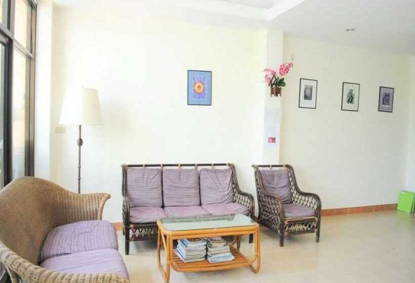 هتل Penzy Guest House