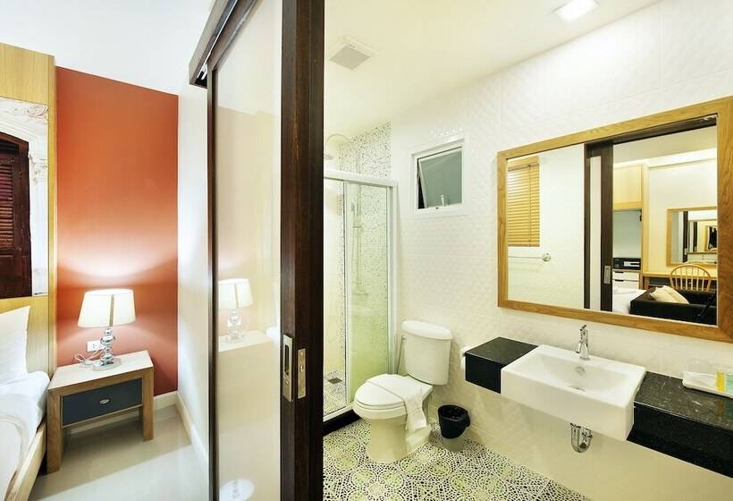 Ratana Hotel Rassada, Phuket Town Sha Extra Plus