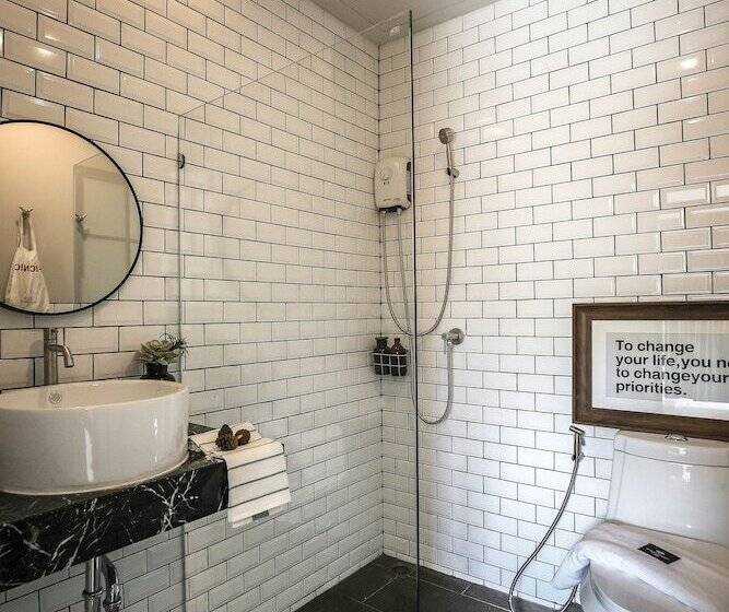 هتل Sugar Ohana Poshtel