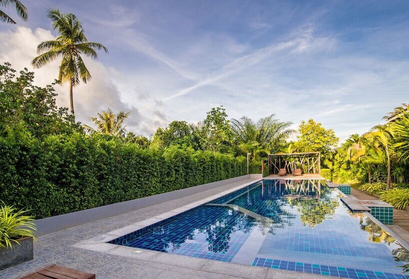 هتل The Fong Krabi Resort
