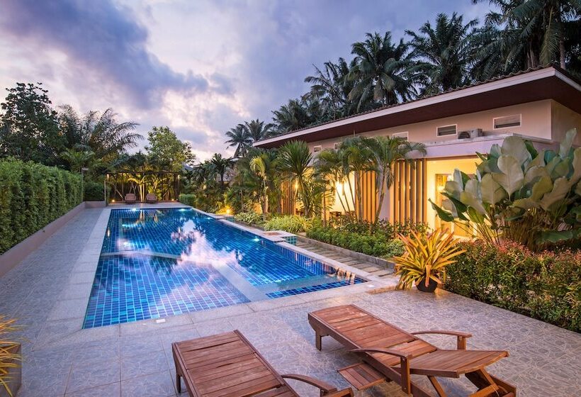 هتل The Fong Krabi Resort
