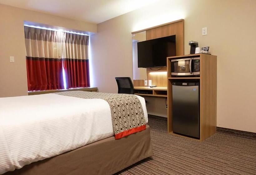 Microtel Casselman