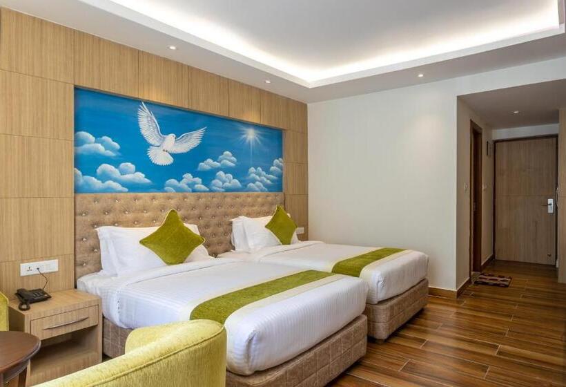 Hotel Bhotekoshi Heli Resort