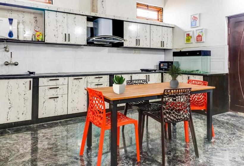 Отель Oyo Pool Villa Premium Home Stay Mysore