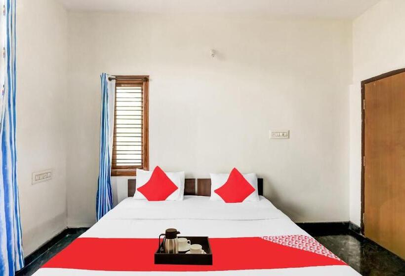 Отель Oyo Pool Villa Premium Home Stay Mysore