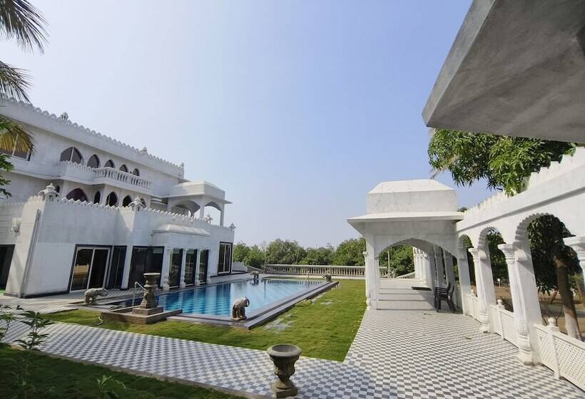 Отель Simmba Resort