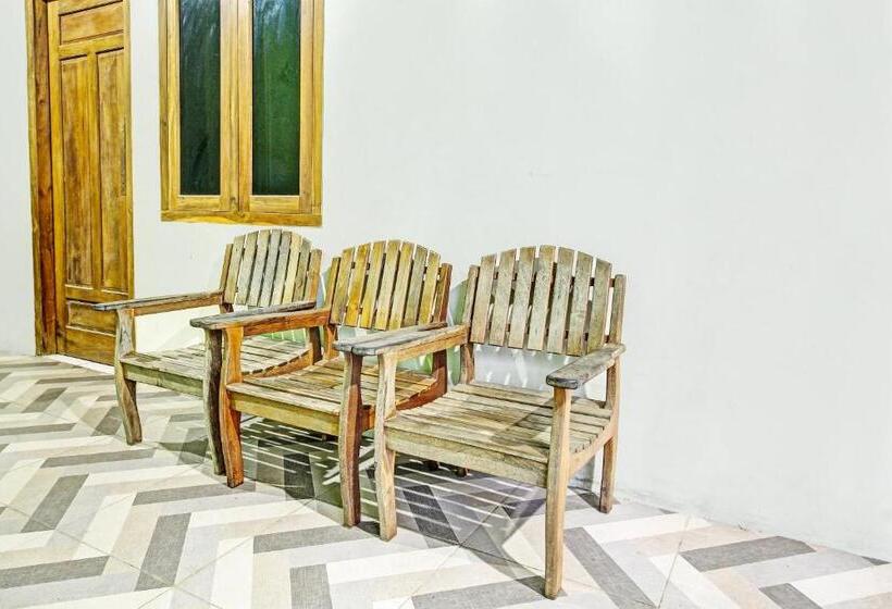 ホテル Spot On 92264 Argo Homestay