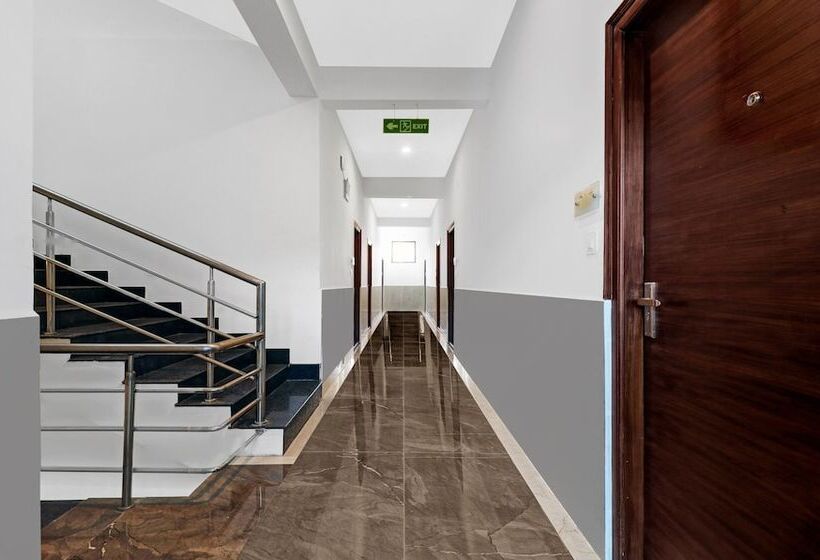 Отель Treebo Trend Shri Aprameya Resort