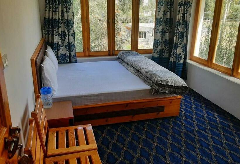 Пансион Otsal Guest House Nubra