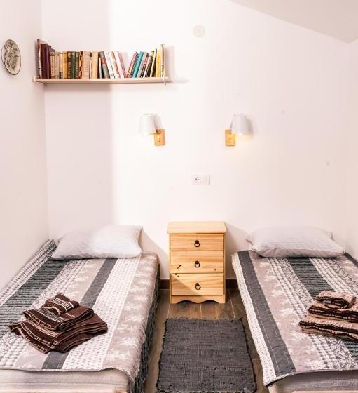 هتل Cider&squash, Grncarska 8, Prnjavor