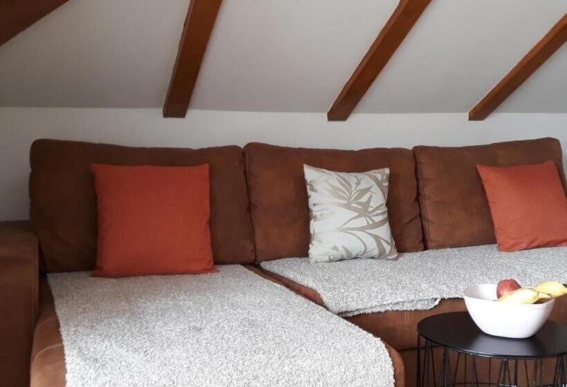 پانسیون Apartman Amalfi