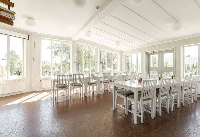 بنسيون Edsåsgården