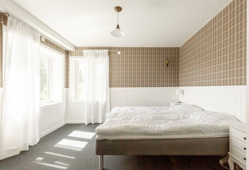 بنسيون Edsåsgården