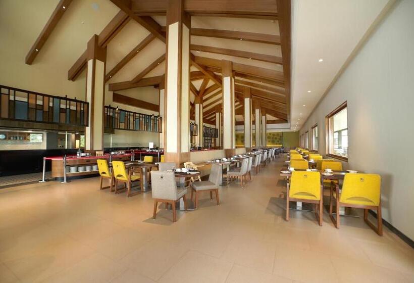 منتجع Club Mahindra Assonora