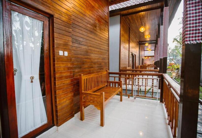 Double D Hostel
