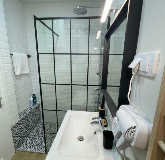 پانسیون Apartment 42   City Center