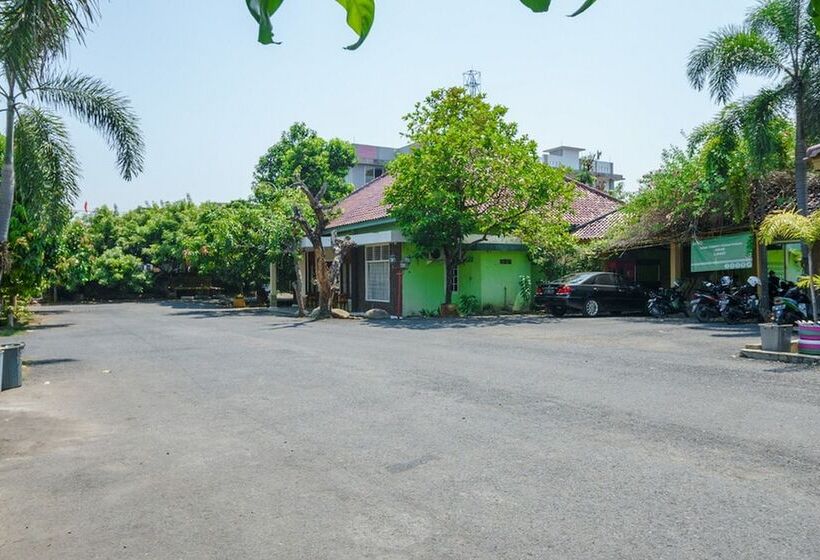 بنسيون Reddoorz @ Jalan Lintas Sumatera Lahat