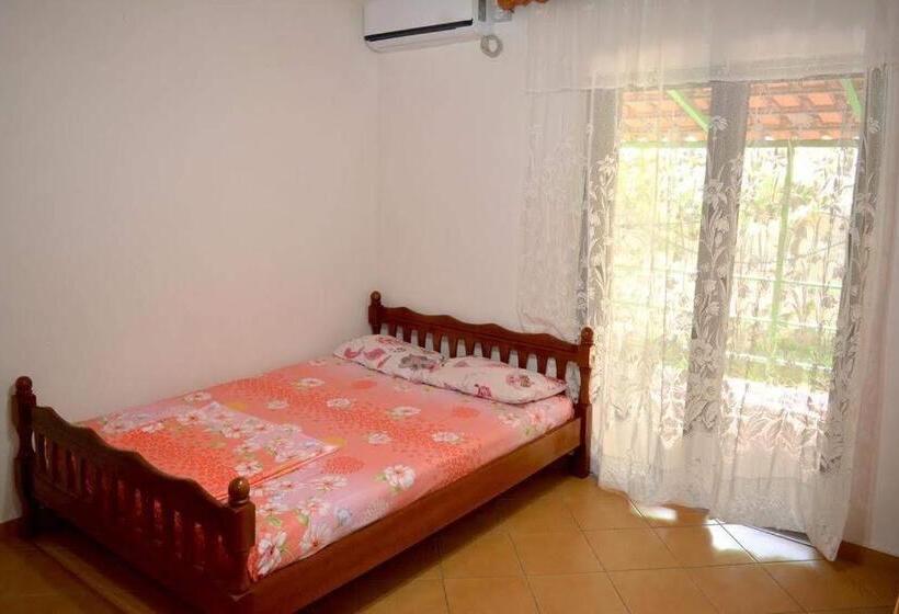 پانسیون Romeo’s Guest House 2